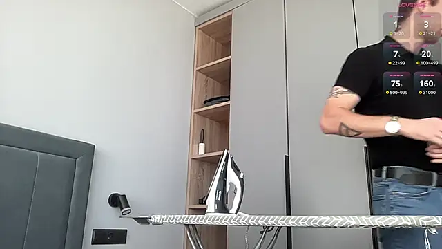 Snapshot of cute_mark chatting on September 2025 11:15:01 AM cute mark online show from September 2025 11:15:01 AM