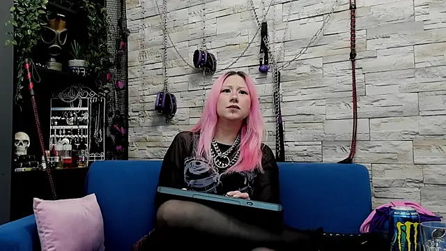 Snapshot of CruelMistress chatting on February 2025 03:13:02 AM CruelMistress online show from February 2025 03:13:02 AM