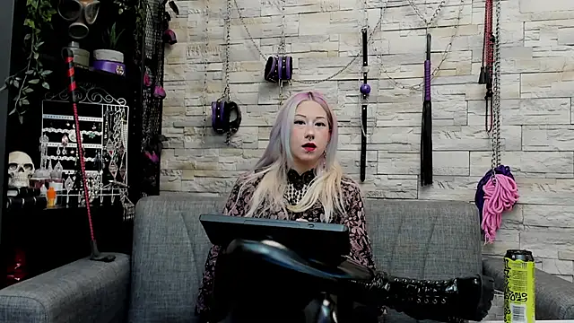 CruelMistress online show from April 2026 12:28:01 AM