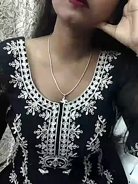 Snapshot of Ishaani_0 chatting on February 2025 08:18:02 AM Ishaani 0 online show from February 2025 08:18:02 AM