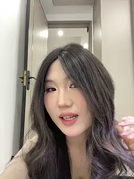 xyebobs online show from December 2025 03:28:02 PM