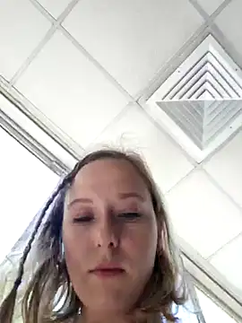 Snapshot of Public_Katrisha chatting on December 2024 03:05:02 PM Public Katrisha online show from December 2024 03:05:02 PM