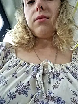 Snapshot of Public_Katrisha chatting on March 2025 02:24:01 PM Public Katrisha online show from March 2025 02:24:01 PM