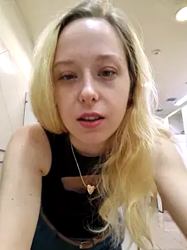 Snapshot of Public_Katrisha chatting on October 2025 01:11:01 PM Public Katrisha online show from October 2025 01:11:01 PM