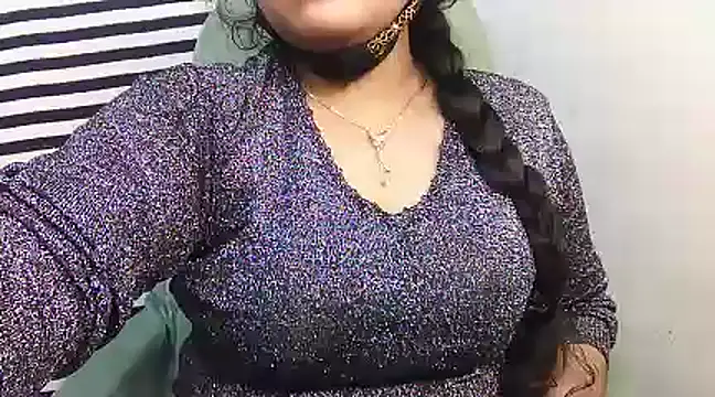 SabrinaNoor online show from December 2024 10:57:02 PM