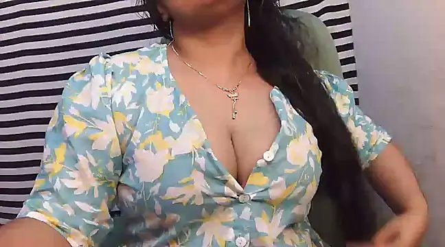 Snapshot of SabrinaNoor chatting on January 2025 07:51:02 PM SabrinaNoor online show from January 2025 07:51:02 PM