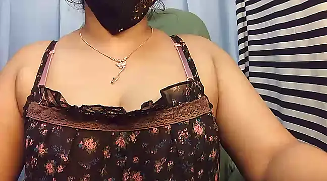 SabrinaNoor online show from January 2025 10:01:01 PM