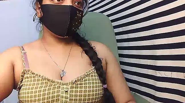 SabrinaNoor online show from February 2025 10:10:02 PM