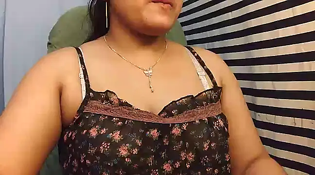 SabrinaNoor online show from February 2025 07:38:01 PM