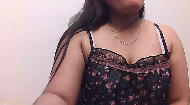 SabrinaNoor online show from February 2025 01:41:01 PM