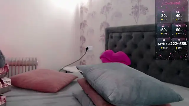  Sexy-Mia  online show from March 2025 07:17:01 PM