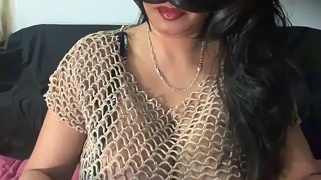 Snapshot of SCARLET-SANTANA chatting on December 2024 11:12:02 PM SCARLET-SANTANA online show from December 2024 11:12:02 PM