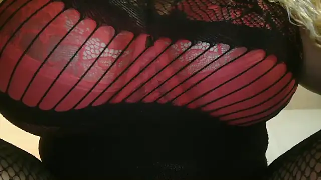 SCARLET-SANTANA online show from October 2025 09:17:02 AM