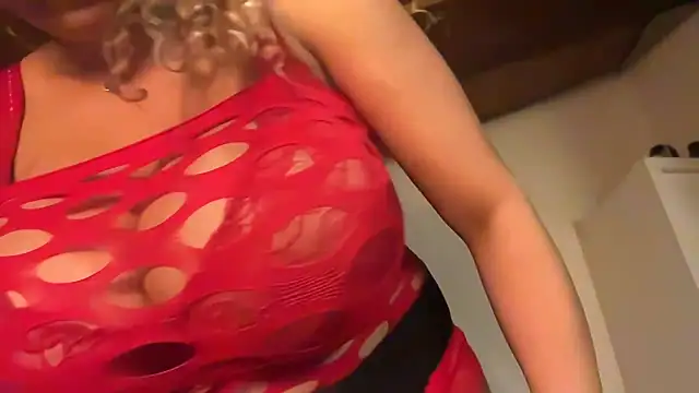 SCARLET-SANTANA online show from February 2026 10:06:02 PM