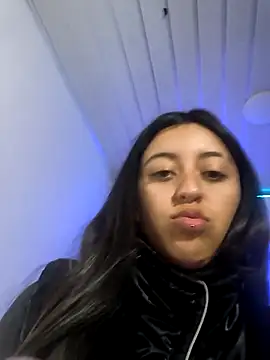 zoe connor19 online show from November 2025 07:35:01 PM