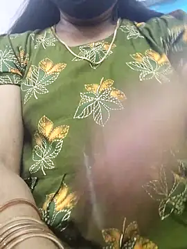 Snapshot of Tamilrojanew chatting on October 2025 08:59:01 AM Tamilrojanew online show from October 2025 08:59:01 AM