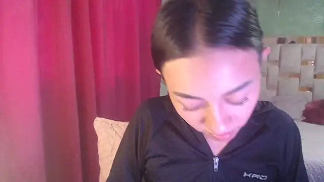 Snapshot of Little_aphrodite chatting on December 2025 10:08:02 PM Little aphrodite online show from December 2025 10:08:02 PM