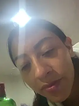 Snapshot of Little_aphrodite chatting on December 2025 02:52:02 AM Little aphrodite online show from December 2025 02:52:02 AM