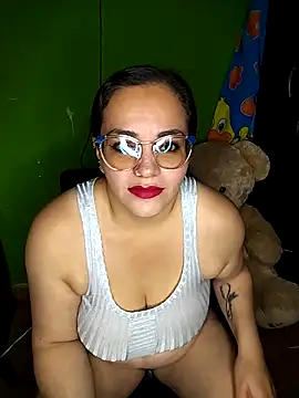 Snapshot of emily_sweet13 chatting on October 2025 08:40:01 PM emily sweet13 online show from October 2025 08:40:01 PM