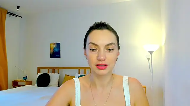 Snapshot of LovelyeeMia chatting on December 2024 10:34:02 AM LovelyeeMia online show from December 2024 10:34:02 AM
