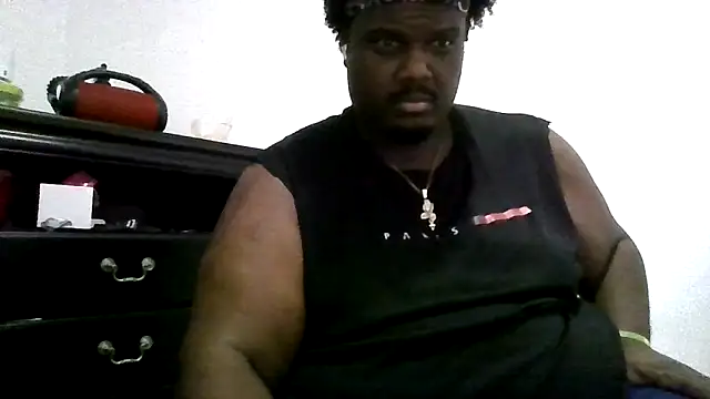 Snapshot of BigBossaNova69 chatting on April 2026 05:51:02 AM BigBossaNova69 online show from April 2026 05:51:02 AM