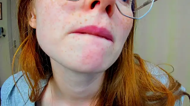 Fire Luna online show from October 2025 08:22:01 AM