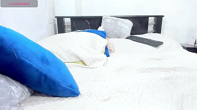 Snapshot of Natalystevens chatting on February 2025 10:21:02 PM Natalystevens online show from February 2025 10:21:02 PM