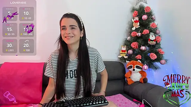 Snapshot of Chloesmithx_ chatting on December 2024 03:24:01 AM Chloesmithx online show from December 2024 03:24:01 AM