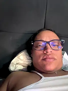 Snapshot of angela_angels_ chatting on December 2024 08:00:01 AM angela angels online show from December 2024 08:00:01 AM