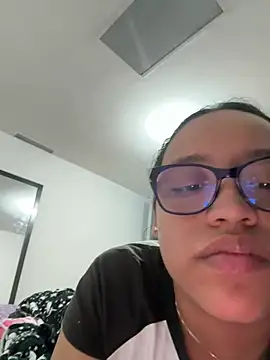 Snapshot of angela_angels_ chatting on December 2024 10:47:02 PM angela angels online show from December 2024 10:47:02 PM