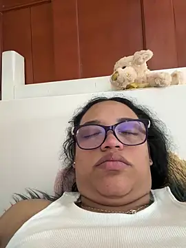 Snapshot of angela_angels_ chatting on December 2024 06:52:02 AM angela angels online show from December 2024 06:52:02 AM