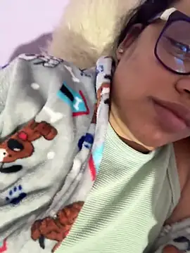 Snapshot of angela_angels_ chatting on December 2024 11:06:01 AM angela angels online show from December 2024 11:06:01 AM