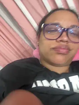 Snapshot of angela_angels_ chatting on December 2024 10:32:01 AM angela angels online show from December 2024 10:32:01 AM