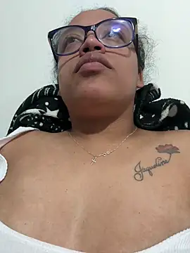 Snapshot of angela_angels_ chatting on January 2025 11:15:01 PM angela angels online show from January 2025 11:15:01 PM