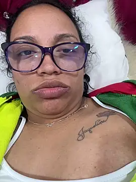 Snapshot of angela_angels_ chatting on February 2025 12:16:01 PM angela angels online show from February 2025 12:16:01 PM