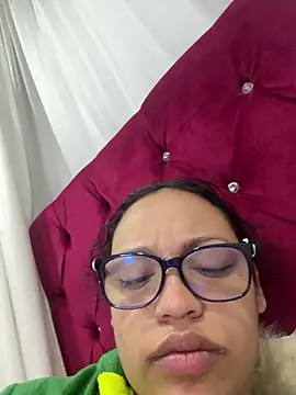 Snapshot of angela_angels_ chatting on February 2025 10:14:01 AM angela angels online show from February 2025 10:14:01 AM