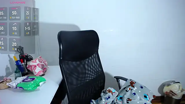 Snapshot of angela_angels_ chatting on February 2025 02:04:01 AM angela angels online show from February 2025 02:04:01 AM