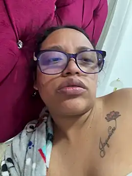 Snapshot of angela_angels_ chatting on March 2025 08:40:01 PM angela angels online show from March 2025 08:40:01 PM