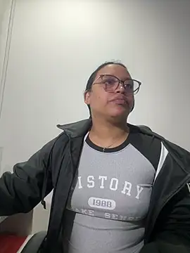 Snapshot of angela_angels_ chatting on March 2025 11:56:02 PM angela angels online show from March 2025 11:56:02 PM