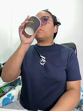 Snapshot of angela_angels_ chatting on October 2025 01:59:02 AM angela angels online show from October 2025 01:59:02 AM