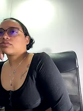 Snapshot of angela_angels_ chatting on October 2025 02:42:01 AM angela angels online show from October 2025 02:42:01 AM