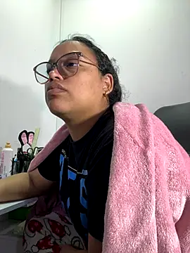 Snapshot of angela_angels_ chatting on October 2025 01:17:02 AM angela angels online show from October 2025 01:17:02 AM