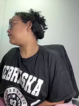 Snapshot of angela_angels_ chatting on October 2025 02:12:02 AM angela angels online show from October 2025 02:12:02 AM