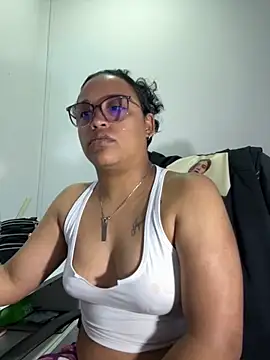 Snapshot of angela_angels_ chatting on October 2025 02:15:01 AM angela angels online show from October 2025 02:15:01 AM