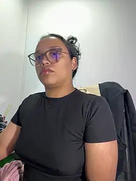 Snapshot of angela_angels_ chatting on October 2025 03:29:02 AM angela angels online show from October 2025 03:29:02 AM