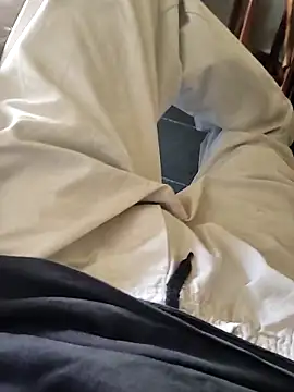 Juliano69xv online show from September 2025 07:04:01 PM