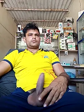 Snapshot of Priynkarani chatting on March 2026 06:16:02 AM Priynkarani online show from March 2026 06:16:02 AM