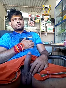 Snapshot of Priynkarani chatting on March 2026 05:12:01 AM Priynkarani online show from March 2026 05:12:01 AM