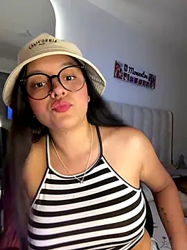 kenndall 21 online show from October 2025 03:09:02 AM