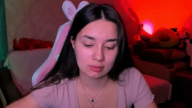 Snapshot of Swee_Alicee chatting on November 2025 08:33:02 PM Swee Alicee online show from November 2025 08:33:02 PM